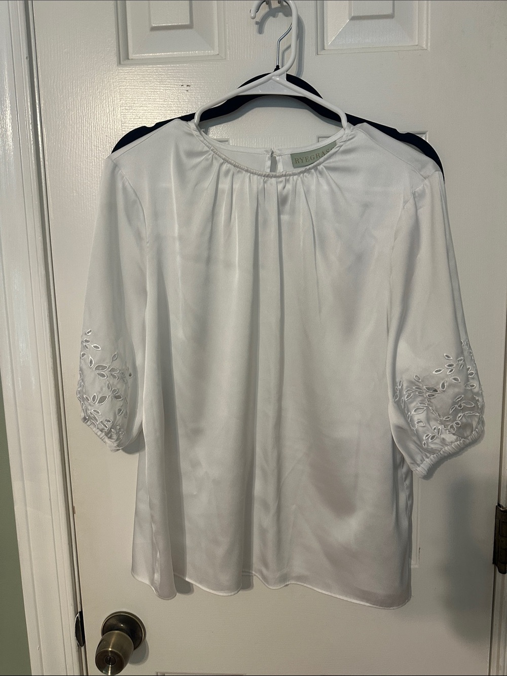 Ryegrass White Eyelet-Sleeve Women's Blouse